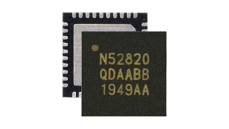 Nordic Semiconductor n52820 - front and partial back side od the SoC